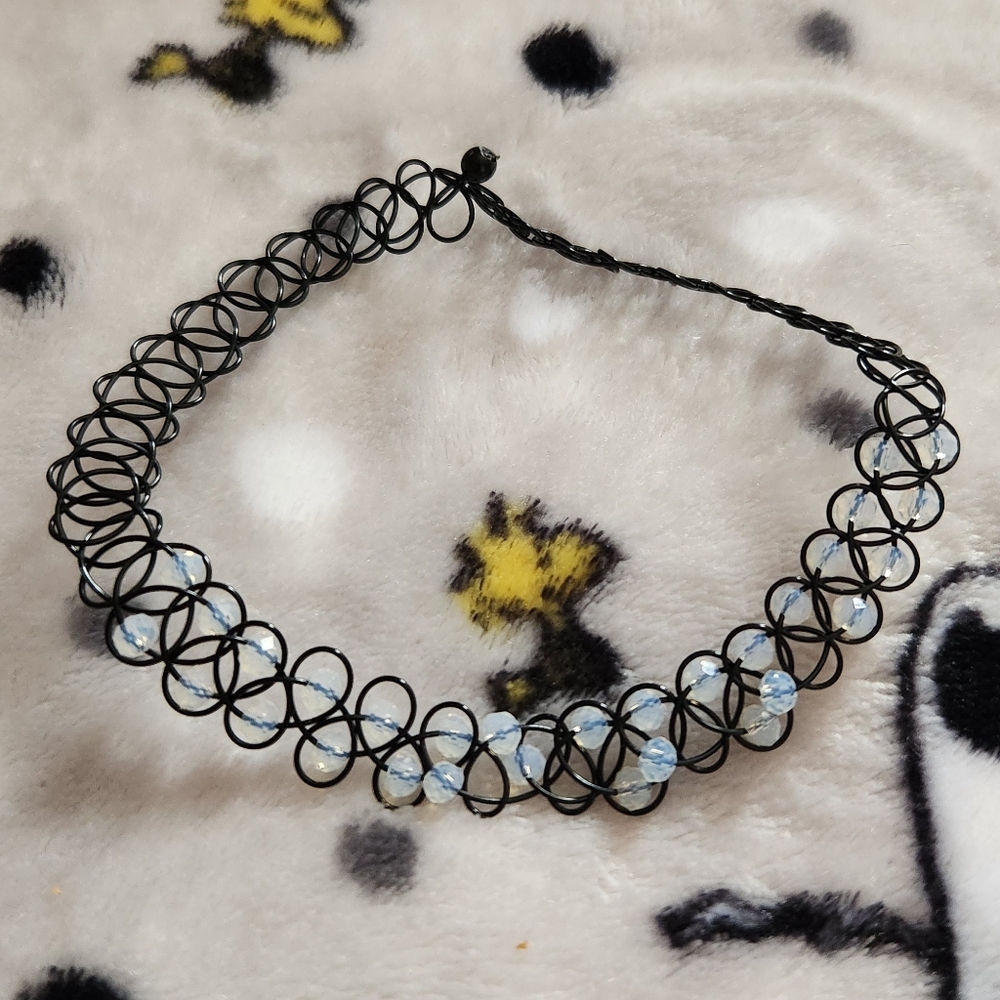 💙2/$8💙 Hot Topic Beaded Choker